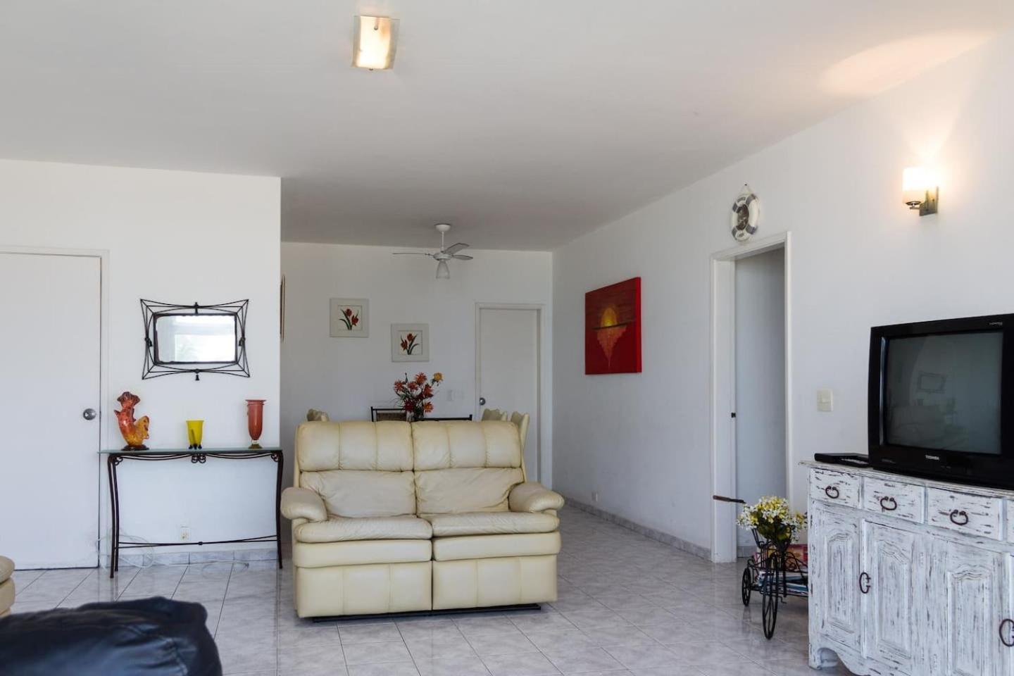 Pitangueiras Frente Total Mar Pe Na Areia Apartment Guaruja Luaran gambar